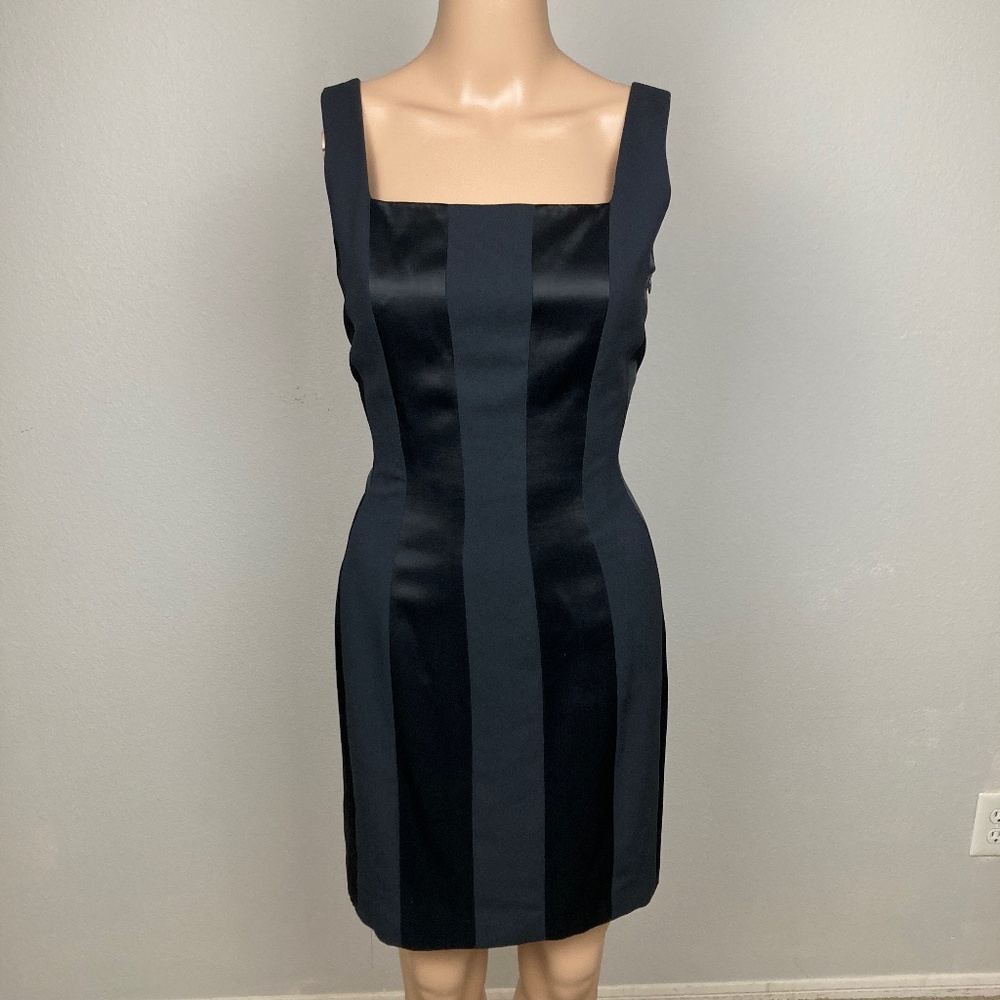 Laundry by Shelli Segal Black Matte and Satin Striped Cocktail Dress Size 8